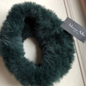 NWT Marcus Adler green faux fur head band